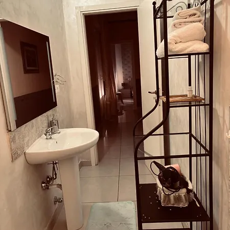 Apartment Brown *