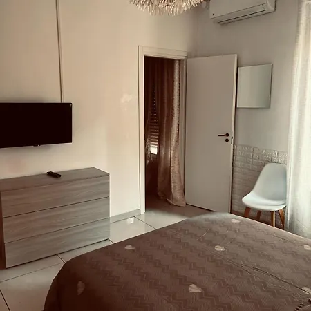 Apartment Brown *